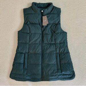 J.Jill Deep Evergreen Green Down Vest NWT
Size: Medium Petite MSRP: $139